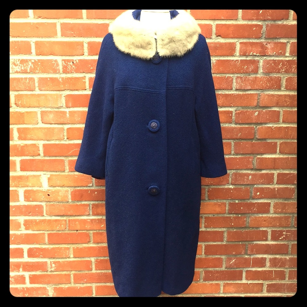 {Vintage Forstmann} Long Navy Coat w/ Fur Collar